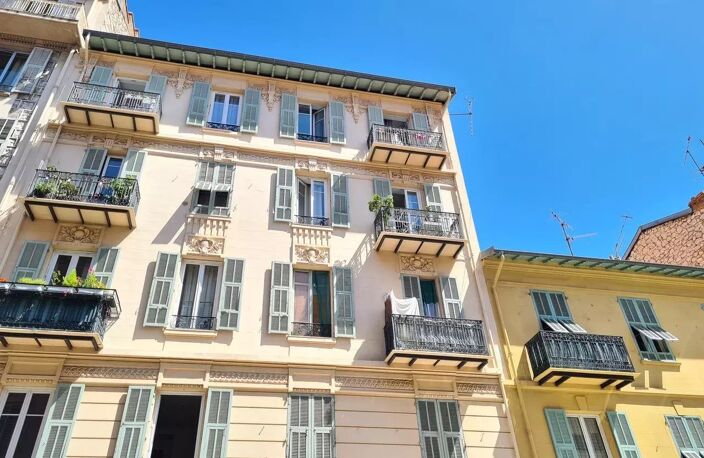 Nice République  2 p balcon — photo 2