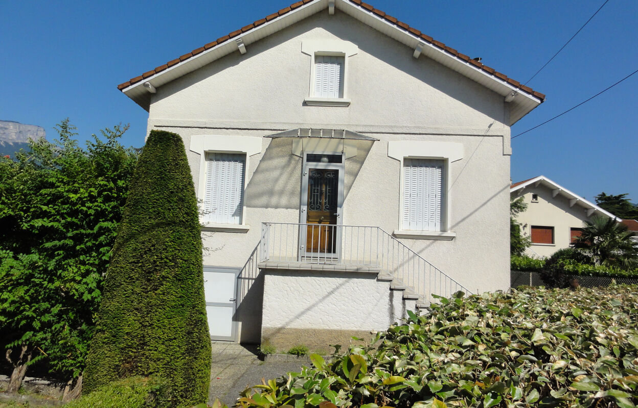 maison 6 pièces 99 m2 à vendre à Saint-Égrève (38120)