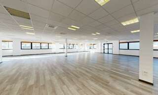 Bureau  2000 m² à louer à Saint-Priest (69800)