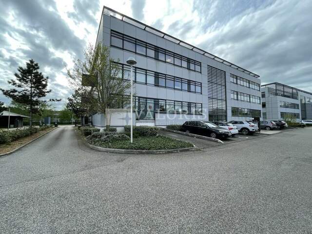 BUREAUX à LOUER — photo du bien