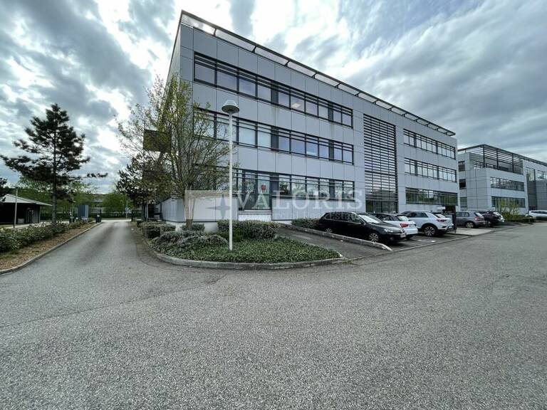 BUREAUX à LOUER — photo 1
