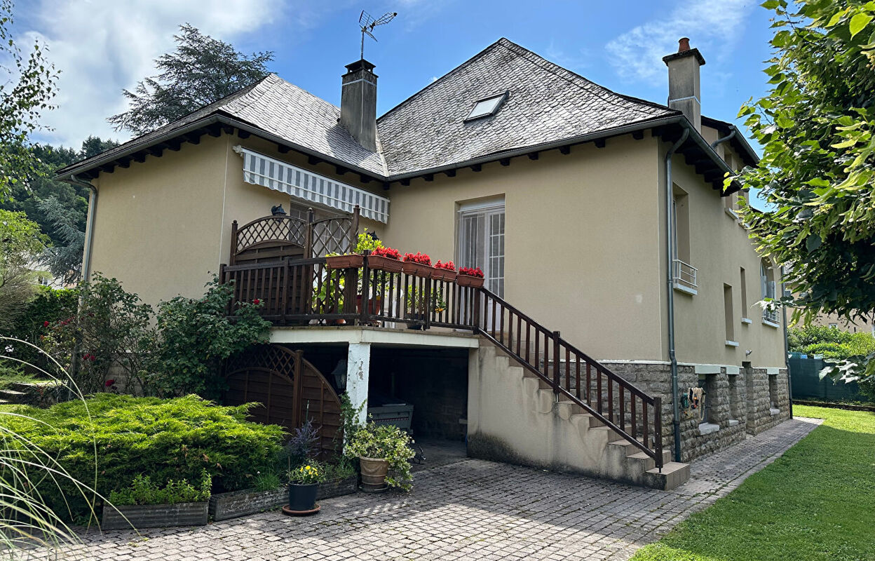 maison 5 pièces 172 m2 à vendre à Saint-Geniez-d'Olt-Et-d'Aubrac (12130)
