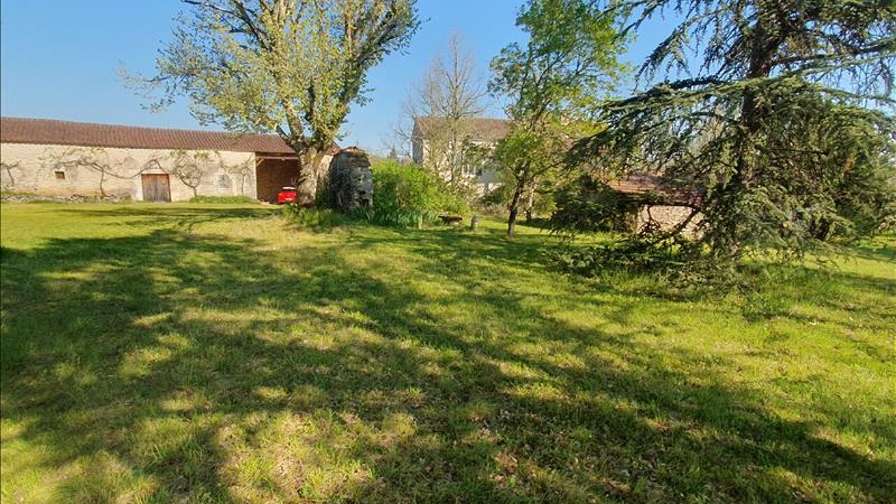 maison 7 pièces 155 m2 à vendre à Aujols (46090)