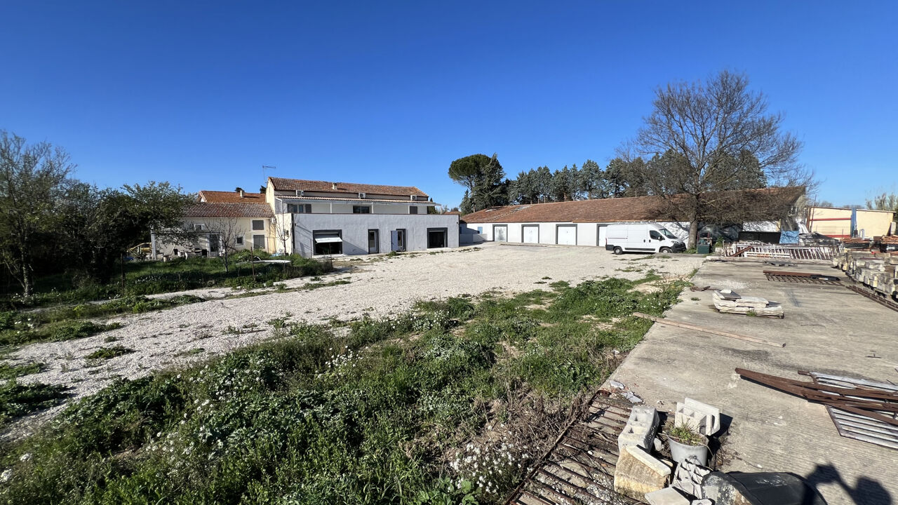garage  pièces 600 m2 à vendre à Nîmes (30000)