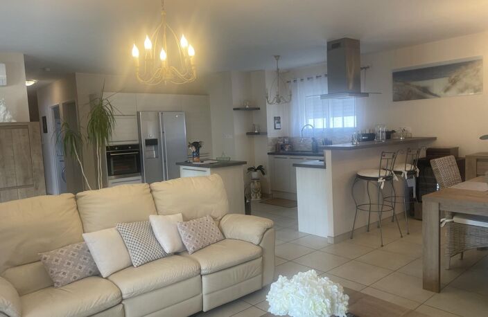 BEL APPARTEMENT RECENT — photo 5