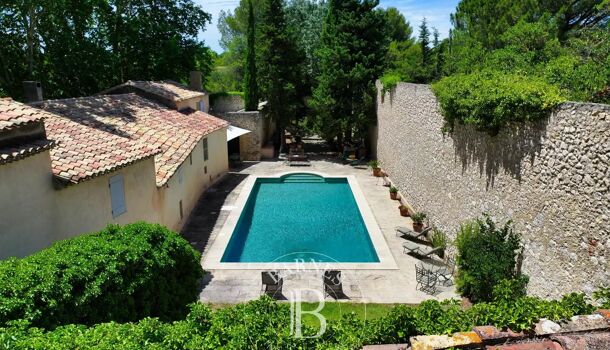 Villa / Maison 10 pièces  à vendre Aix-en-Provence 13100