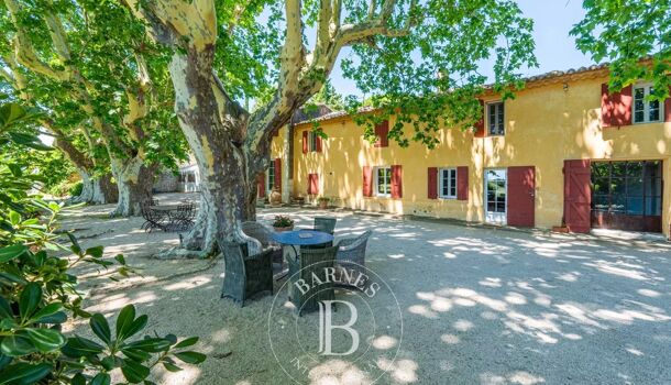 Propri&eacute;t&eacute; 10 pièces  à vendre Aix-en-Provence 13100