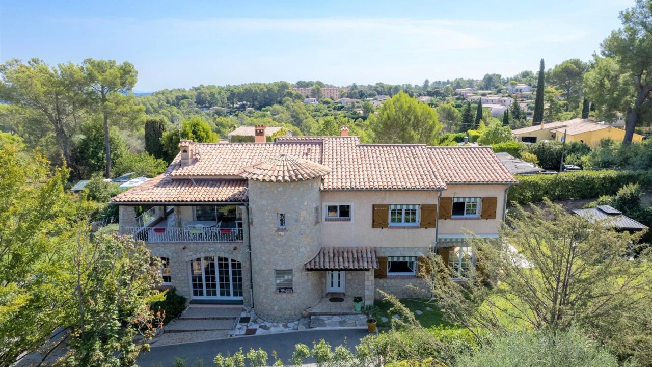 maison 7 pièces 284 m2 à vendre à Peymeinade (06530)