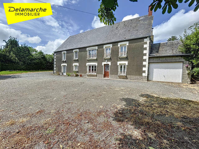 Maison Percy En Normandie  6 pièces proche du bourg avec plus de 6 000 m² de terrain. — photo du bien