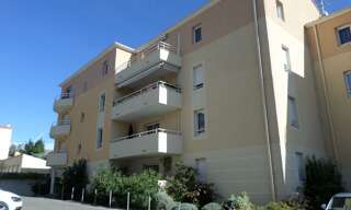 Garage   m² à louer à Salon-de-Provence (13300)