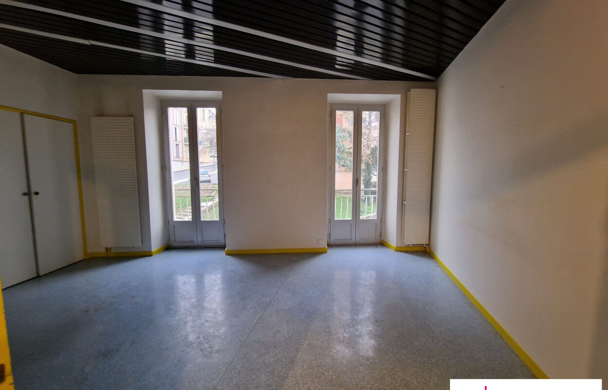 bureau 6 pièces 93 m2 à vendre à Privas (07000)