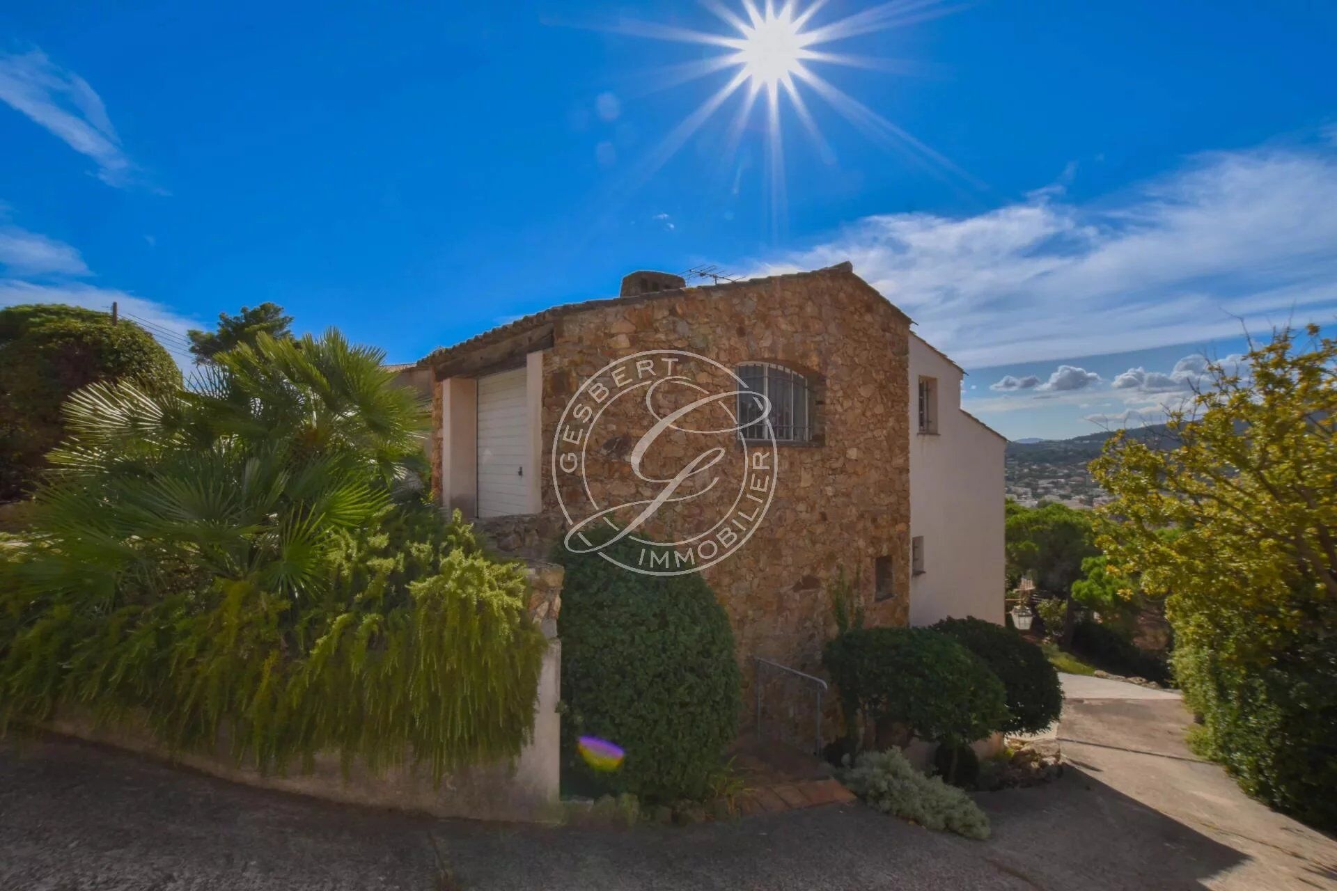 Villa / Maison 7 pièces  à vendre Sainte-Maxime 83120