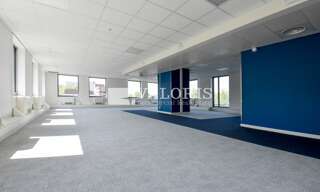 Bureau  1020 m² à louer à Villeurbanne (69100)