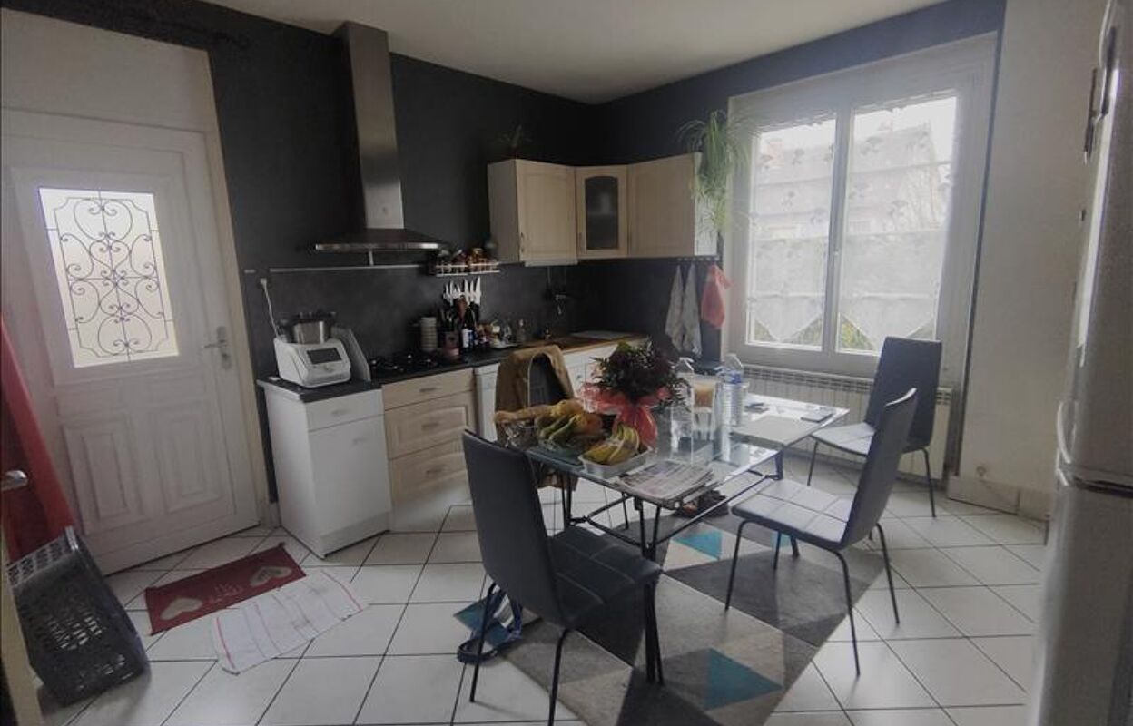 maison 7 pièces 155 m2 à vendre à Domérat (03410)