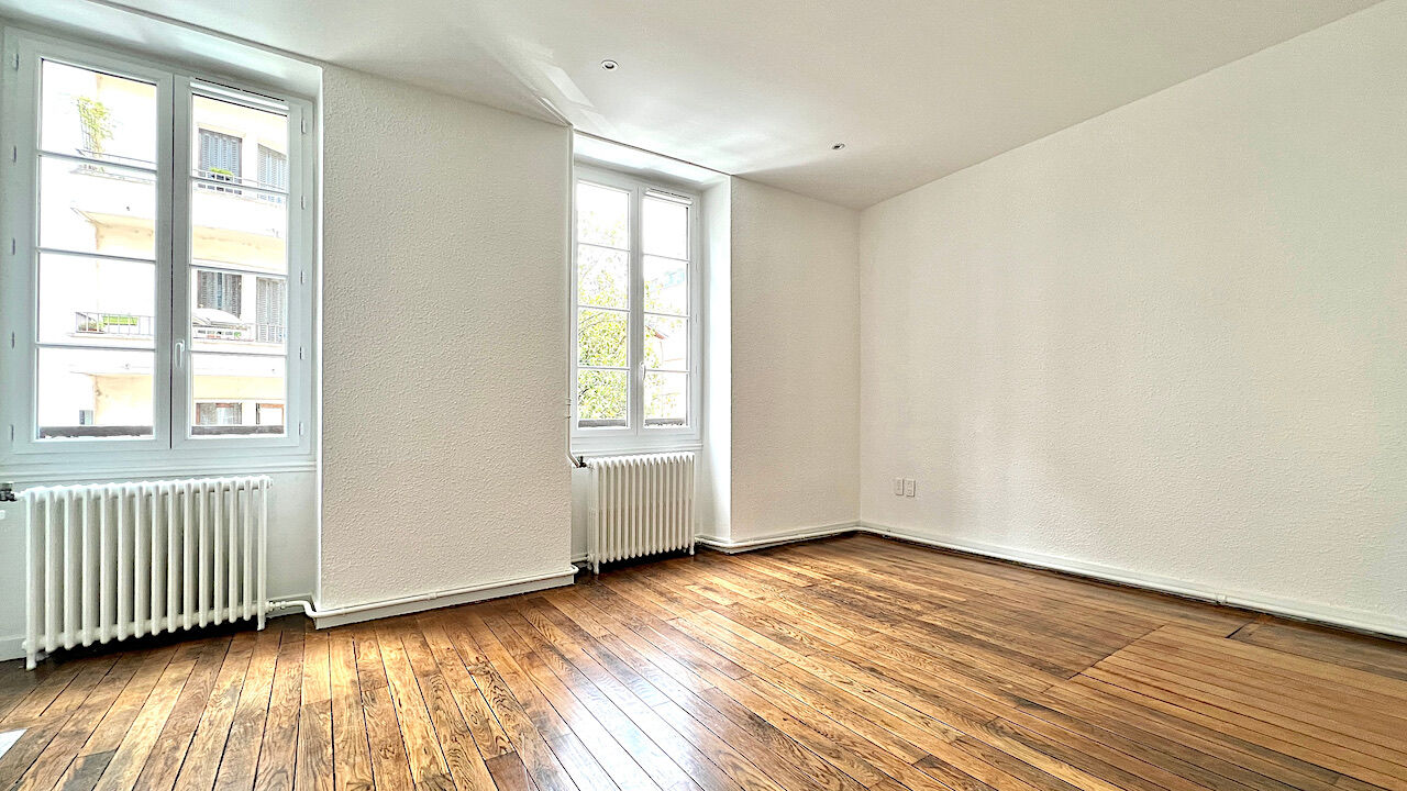 Photo Beau T4, 116 m2 entièrement rénové, pos. 2 PK en loc. image 4/4