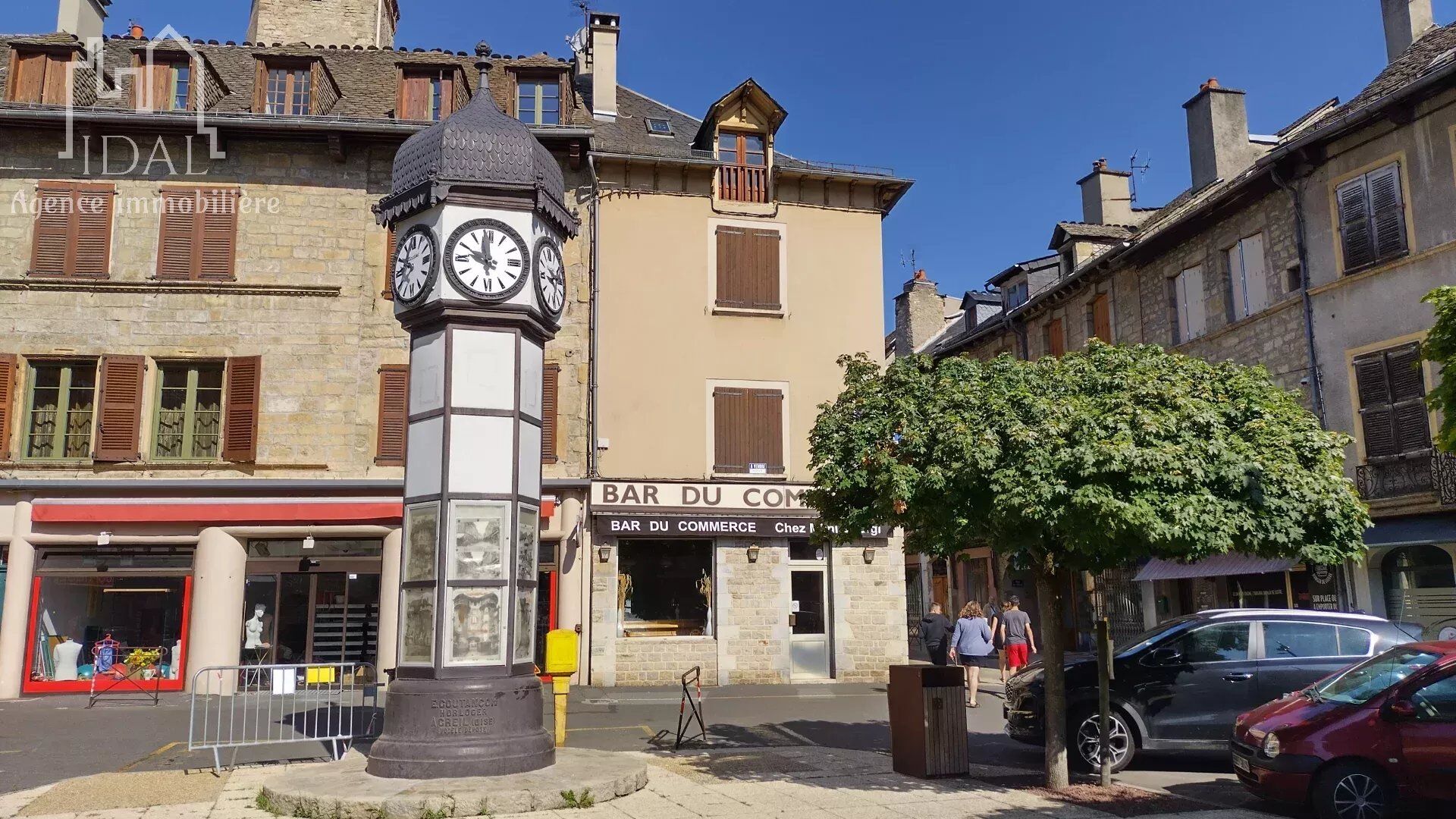 Petit bar sympa sur  marvejols