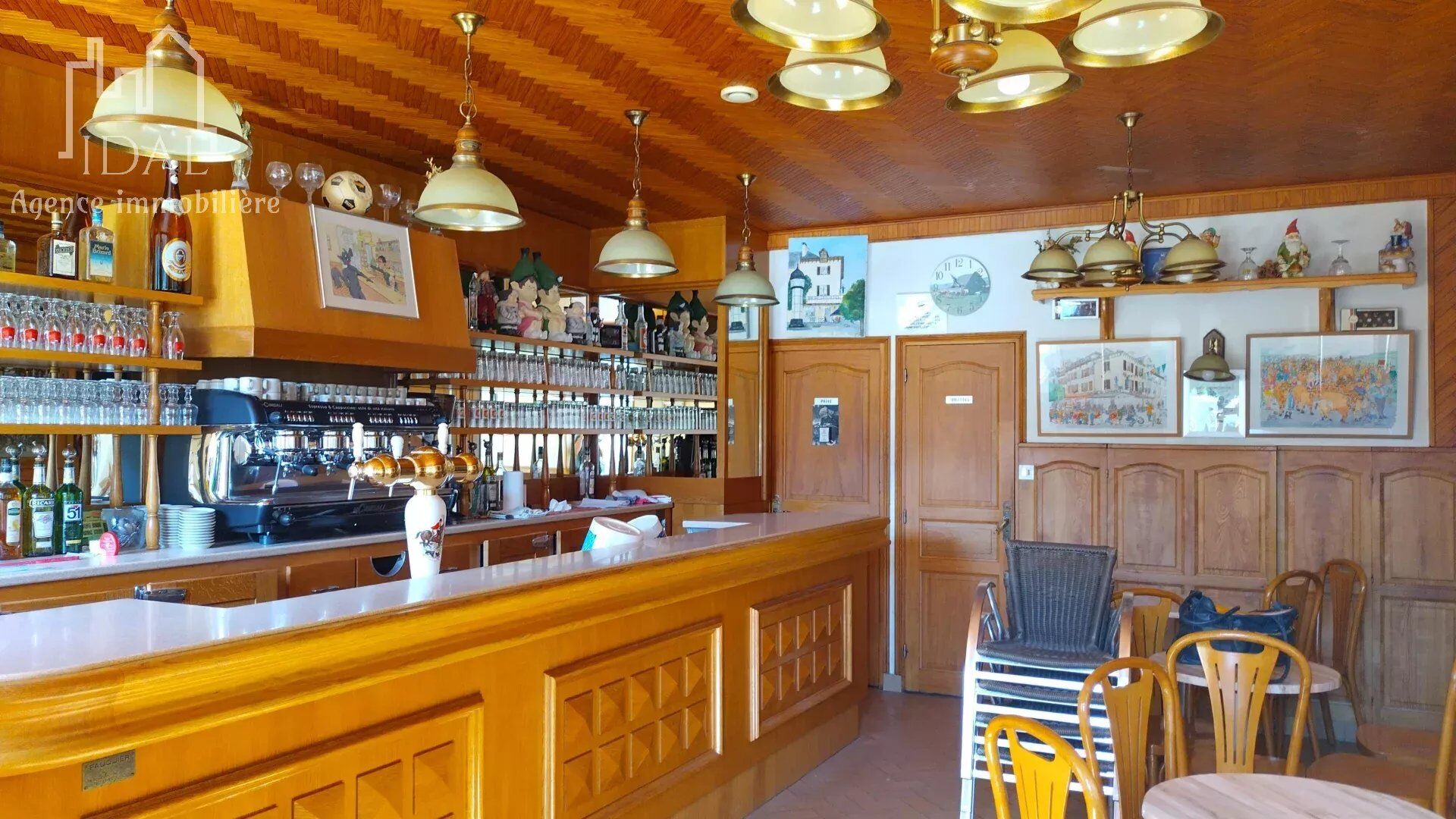 Photo Petit bar sympa sur  marvejols image 3/4