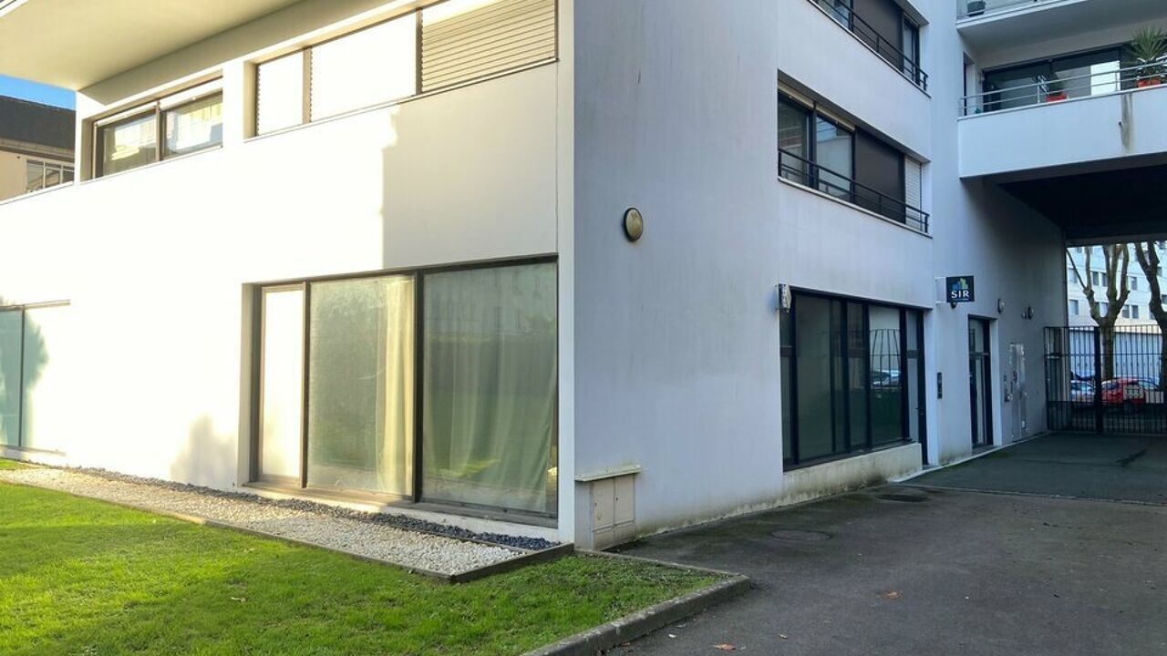 bureau  pièces 104 m2 à vendre à Lorient (56100)