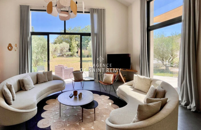Maison à vendre à Saint-Rémy-de-Provence centre : 350 m² avec — photo 4