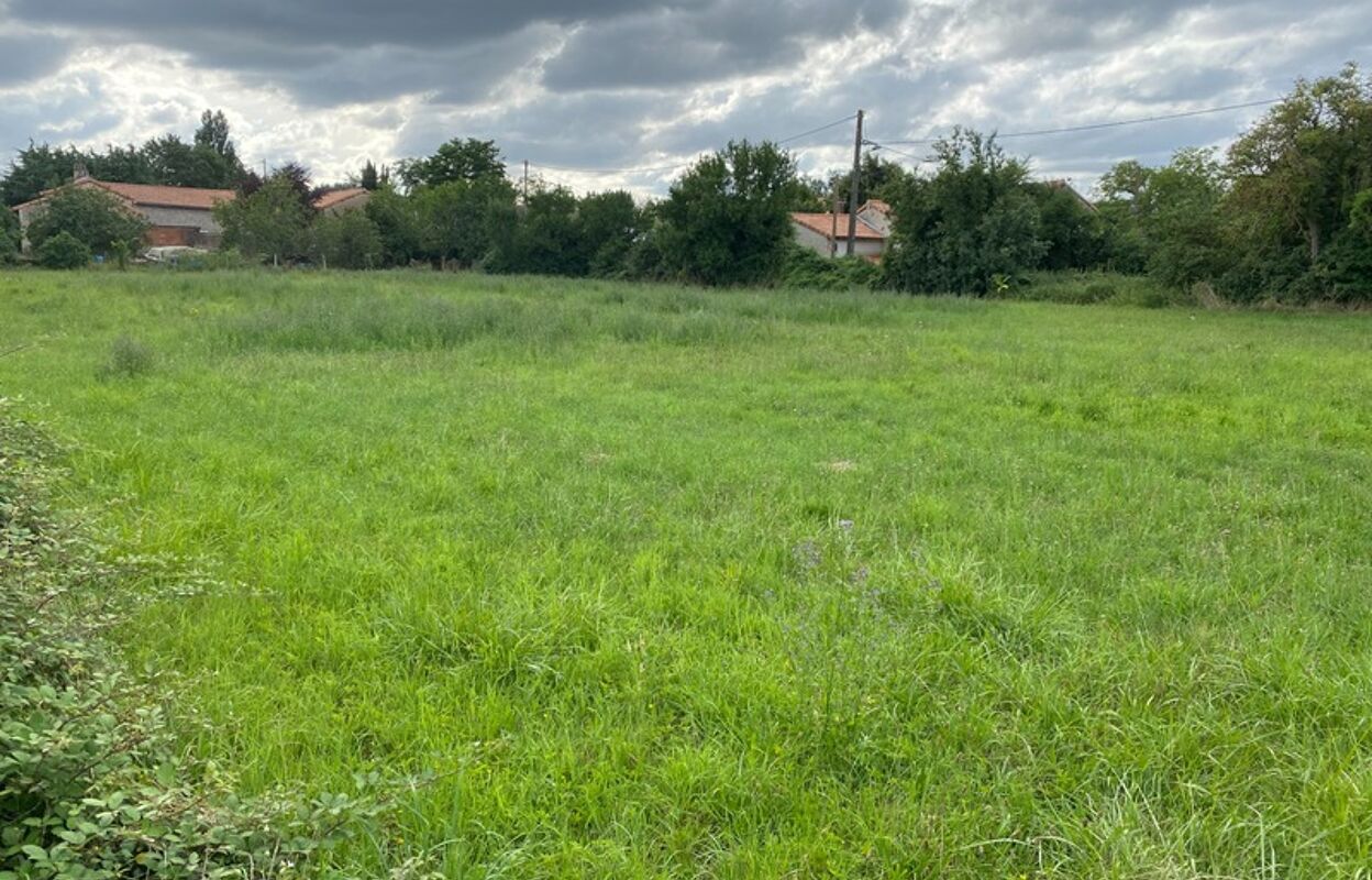 terrain  pièces 1000 m2 à vendre à Chazelles (16380)