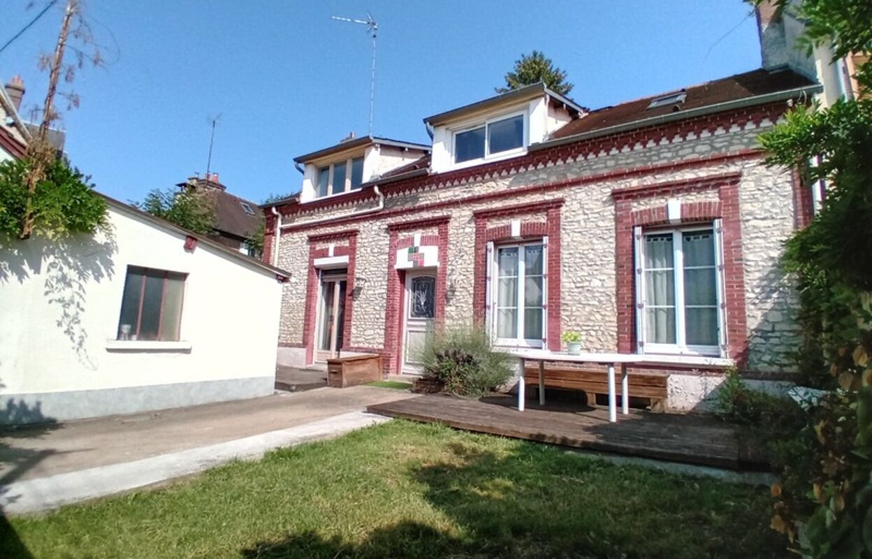 maison 5 pièces 118 m2 à vendre à Ézy-sur-Eure (27530)