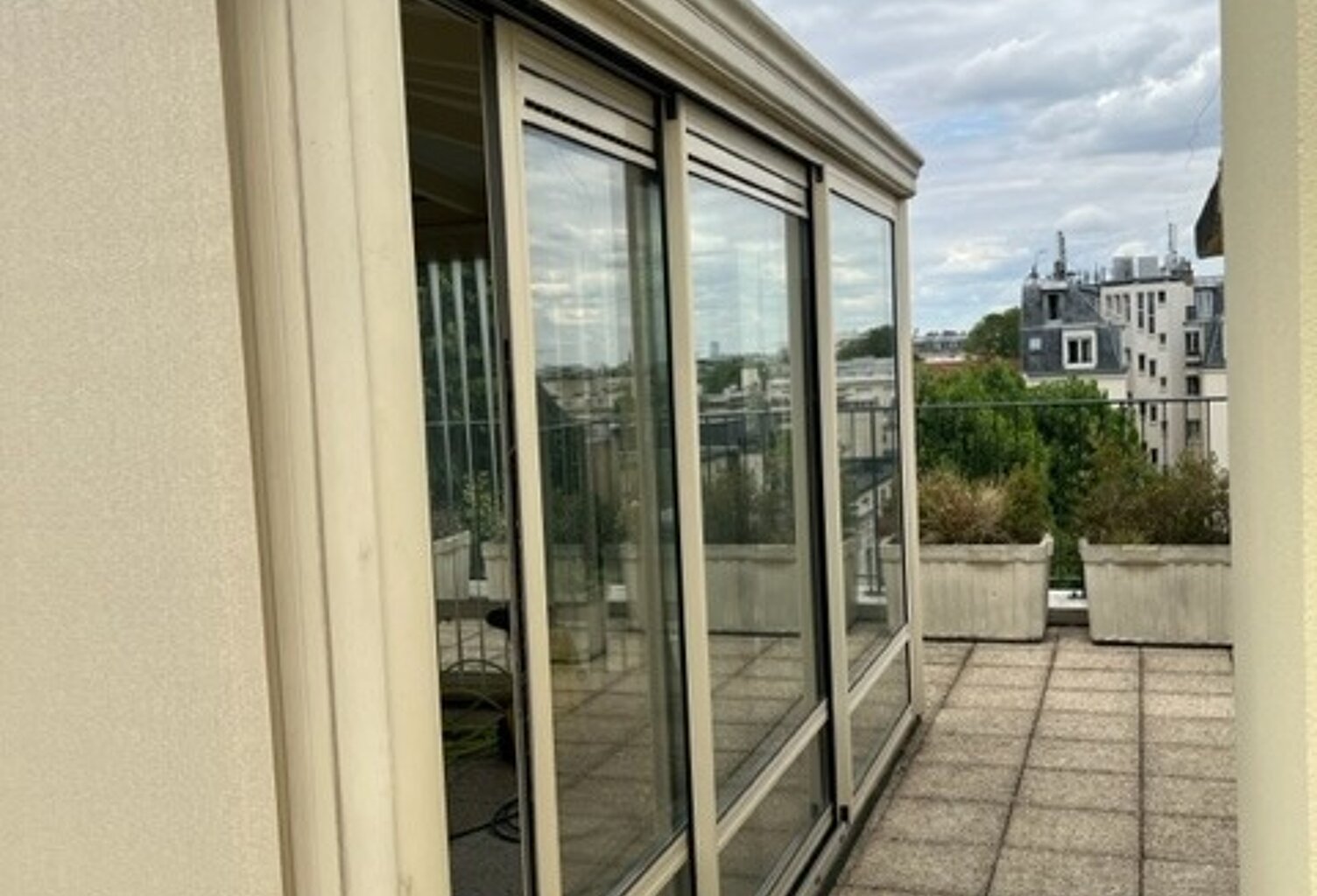 A louer 4 pièces terrasses avec parking — photo 1