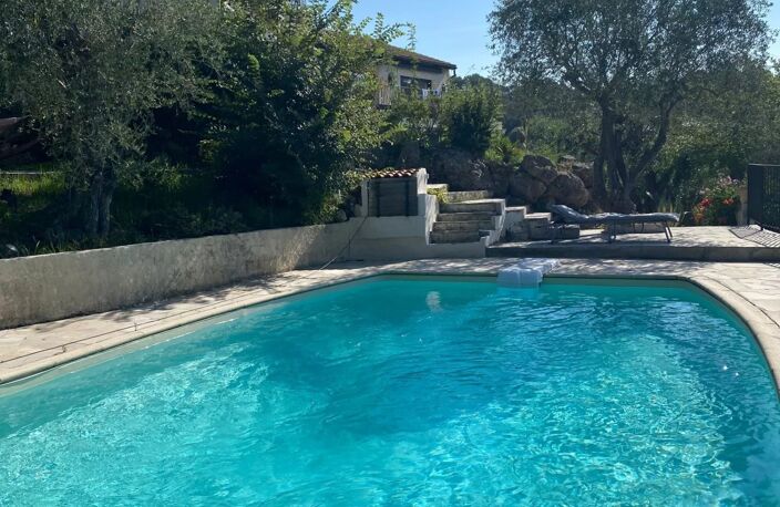 Spacieux haut de villa, élégance, confort et vue dégagée — photo 5