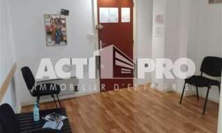 Bureau  93 m² à louer à Perpignan (66000)