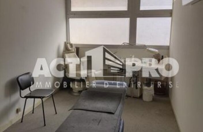 Bureaux à louer — photo 3