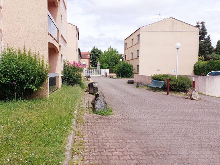 VENDU - ALBI  grand Appartement T2 avec balcon-terrasse + parking + cave — photo 1