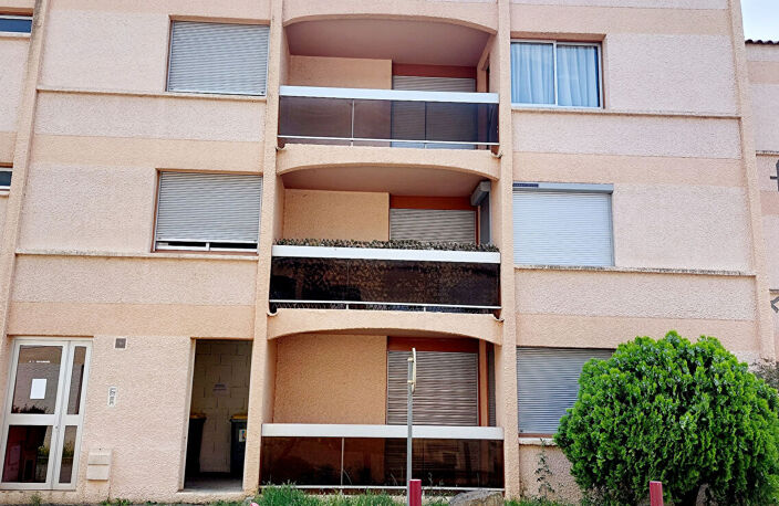 VENDU - ALBI  grand Appartement T2 avec balcon-terrasse + parking + cave — photo 2