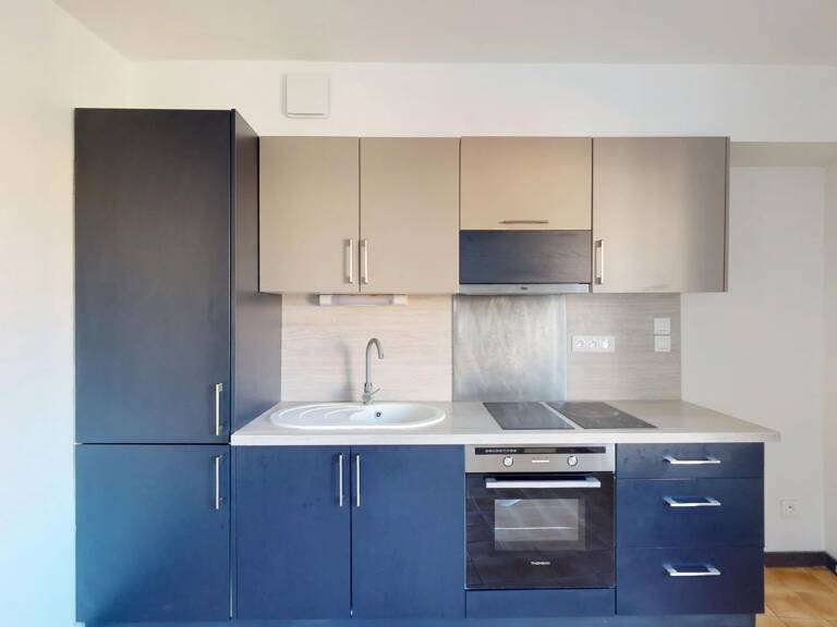 A LOUER - Maison de 38m² à CHARTRES. — photo 1