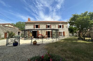 vente maison 454 000 € à proximité de Pouillé (86800)