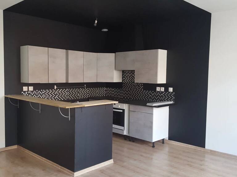 Appartement   à vendre 76 m² — photo 1