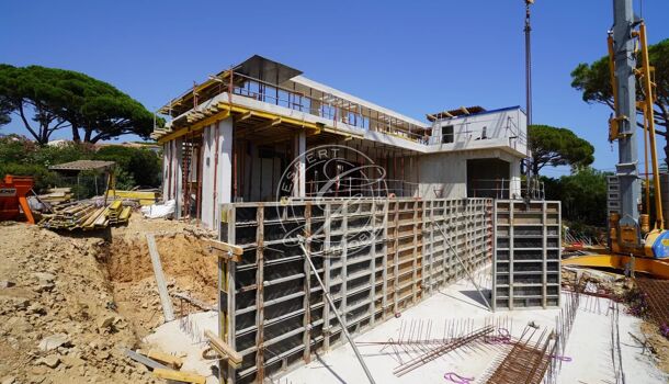 Villa / Maison 8 pièces  à vendre Sainte-Maxime 83120