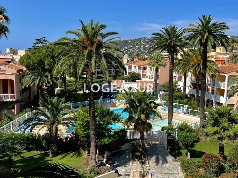 LOCATION SAISONNIÈRE - APPARTEMENT 4 COUCHAGES - GOLFE JUAN — photo 1
