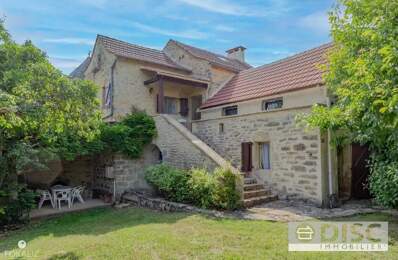 Charmante maison en pierre avec jardin. — photo du bien