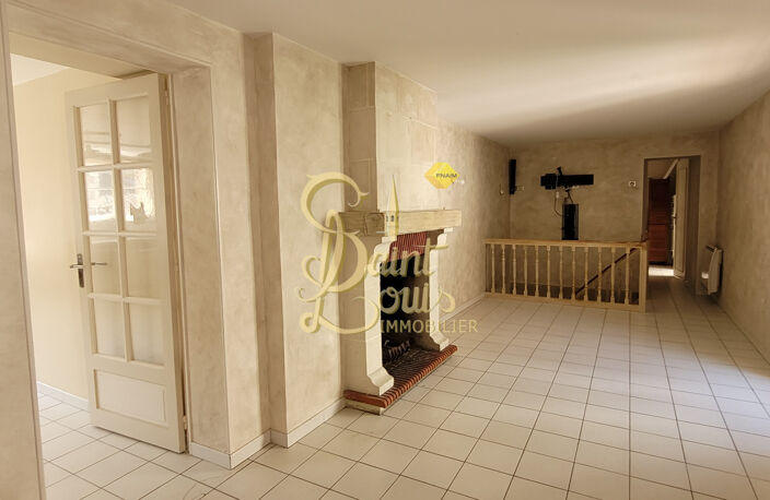 APPARTEMENT DE 96 M2 EN DUPLEX AVEC ESPACE DE RANGEMENT EN R — photo 3