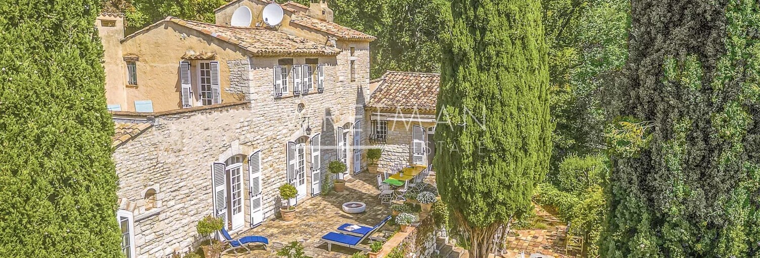 Maison 11 Pièces 500 m² à vendre à Tourrettes-sur-Loup (06140)