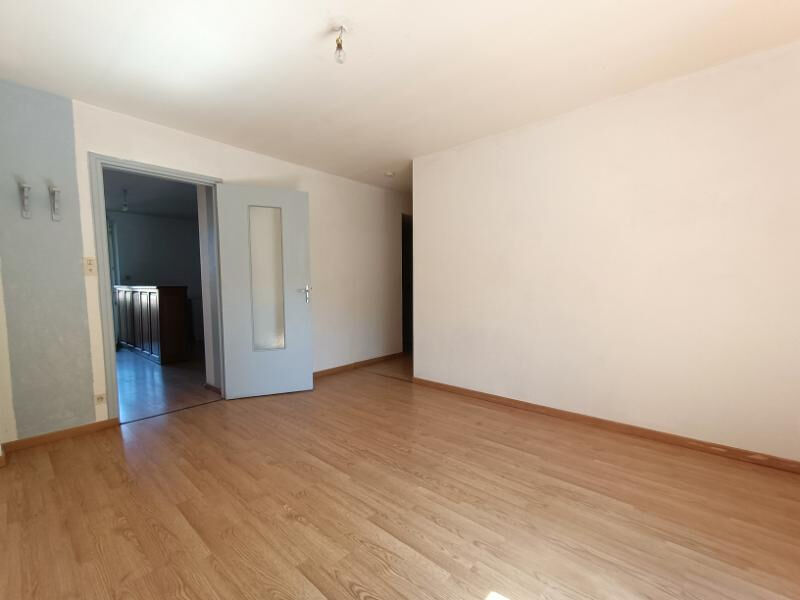Appartement  T3 à louer Cransac 12110