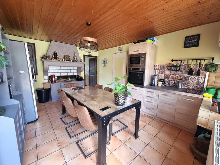 Jolie maison avec jardin — photo 1
