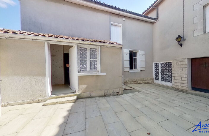 MAISON DE VILLAGE — photo 2