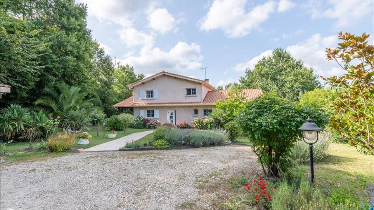 maison 6 pièces 173 m2 à vendre à Carignan-de-Bordeaux (33360)