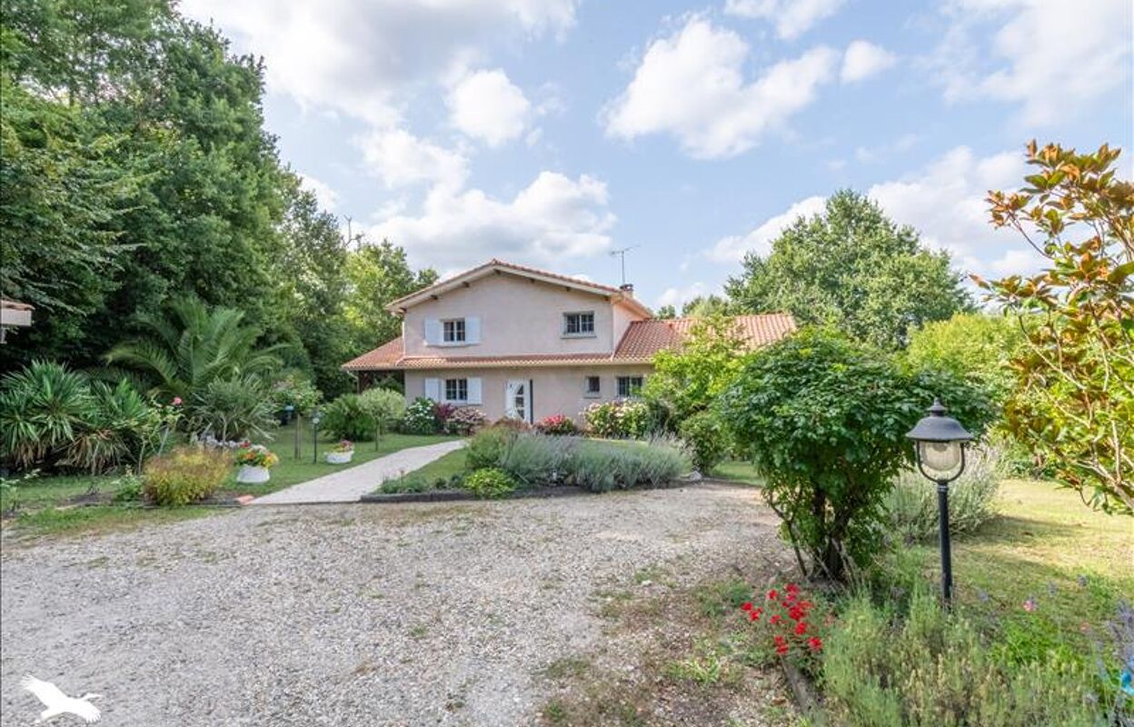 maison 6 pièces 173 m2 à vendre à Carignan-de-Bordeaux (33360)