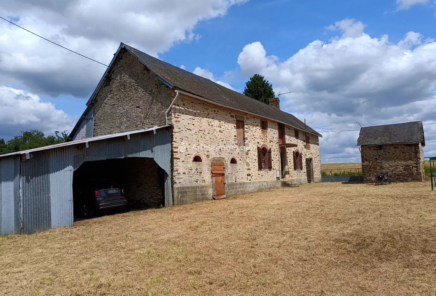 SAINT MARS DU DESERT EN MAYENNE- Longère T3 — photo 1