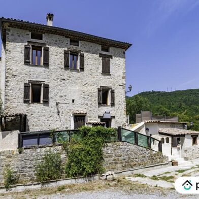 Maison 18 pièces 604000 €