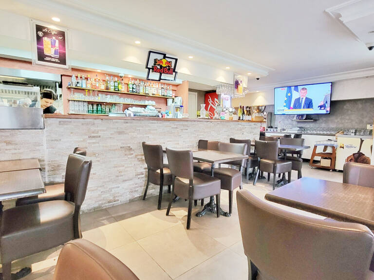 RESTAURANT/RUE DE FRANCE — photo 1