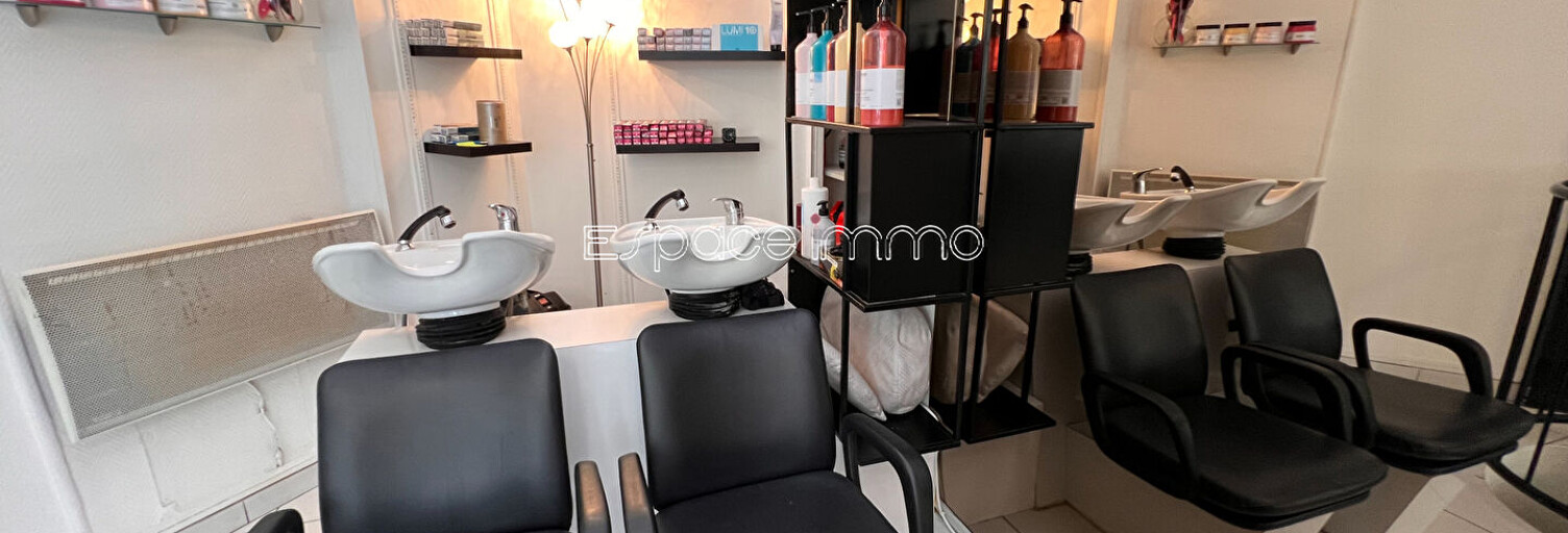 Commerce 1 Pièce 44 m² à vendre à Mont-Saint-Aignan (76130)