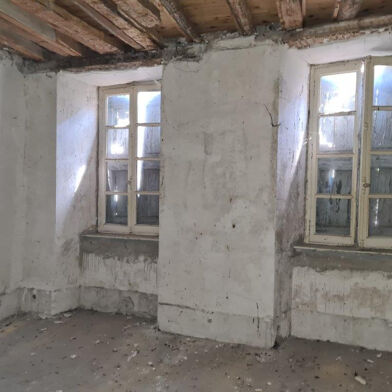 Maison 10 pièces 57500 €