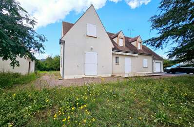 maison 8 pièces 160 m2 à vendre à Mehun-sur-Yèvre (18500)